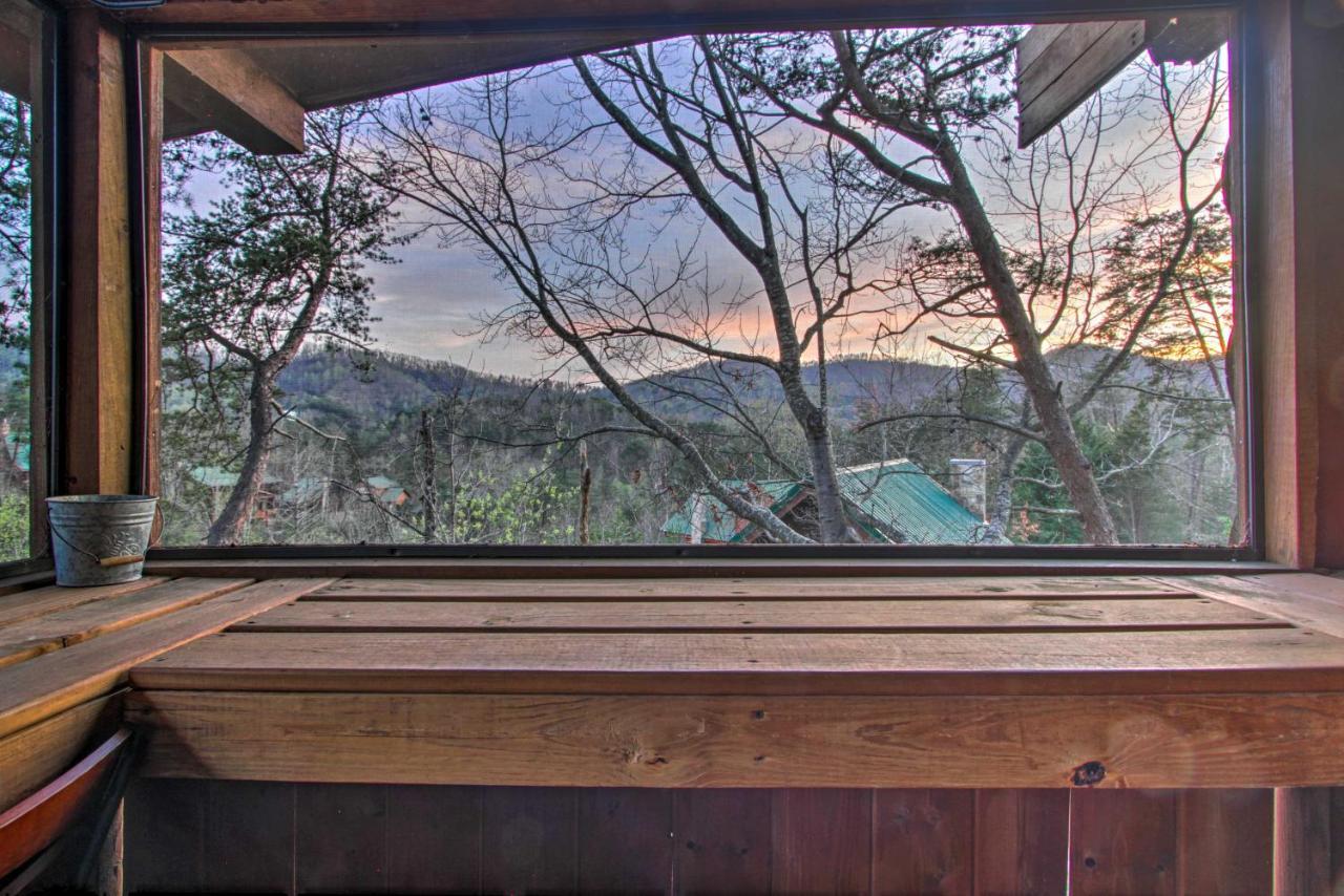 Pigeon Forge Cabin With Hot Tub And Mountain Views! Exterior photo